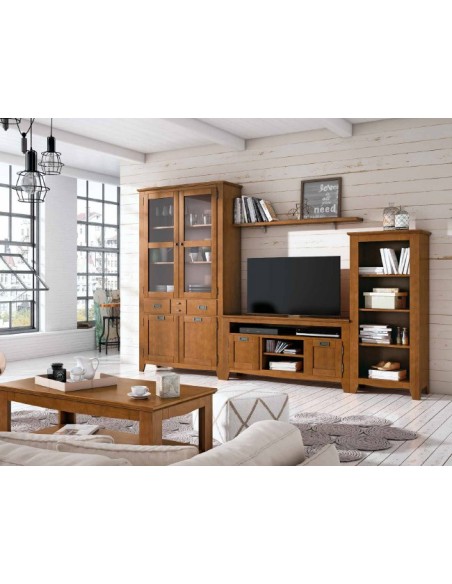 Vista ambiente del Salón IND 255, con vitrina alta de dos puertas, mueble tv, librero bajo y estante
