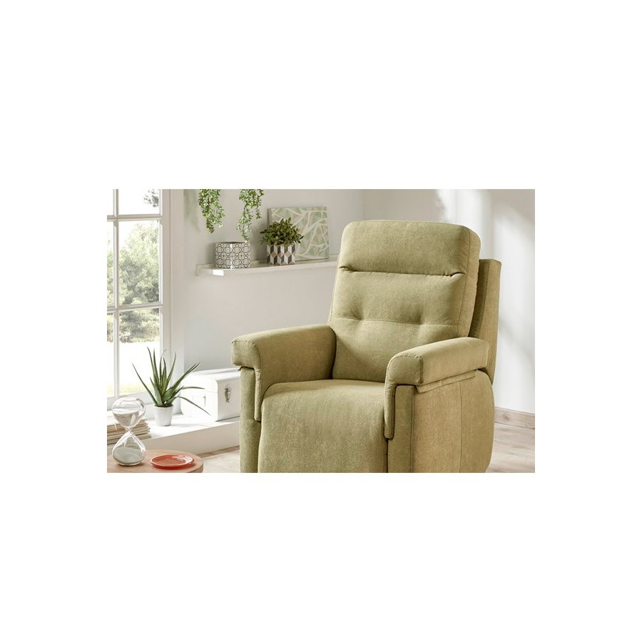 Sillón Pandora con detalles cosidos centrales