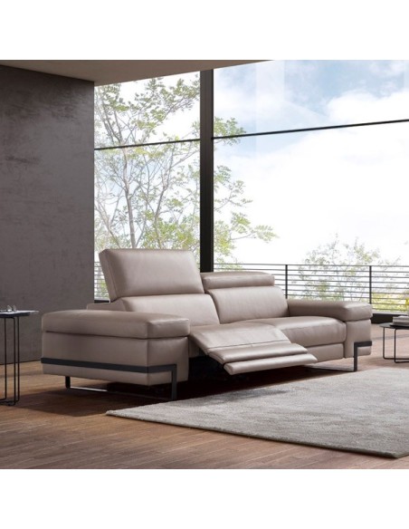 sofa livio electrico. Polo Divani.
