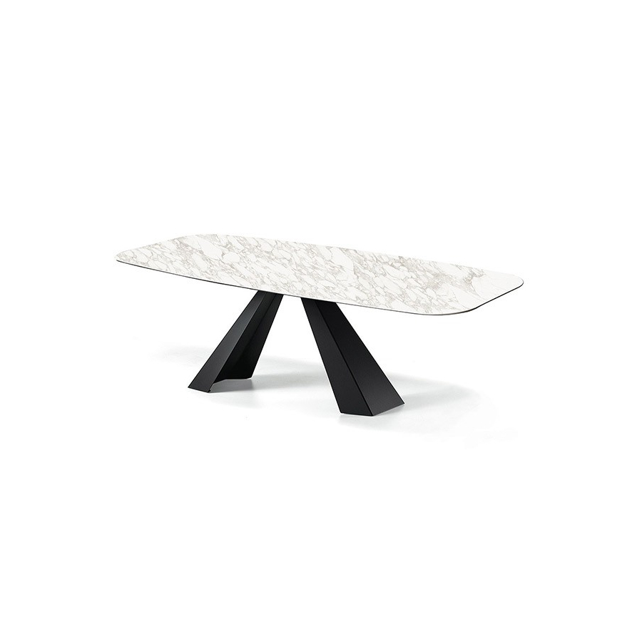 Mesa de comedor con tapa cerámica en Muebles Lara