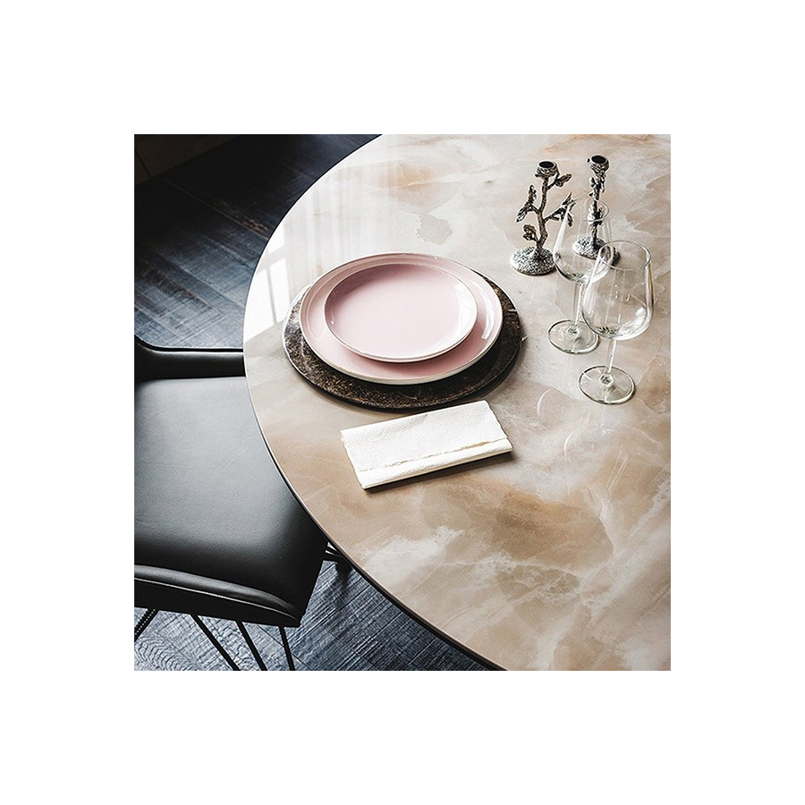 Mesas de comedor con tapa porcelánica