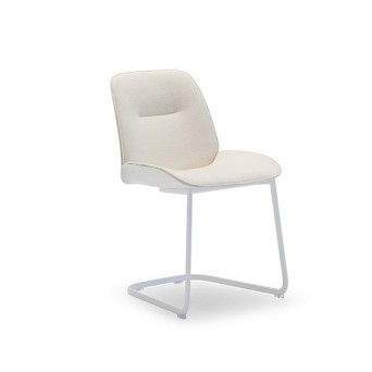 Silla Nuez de la firma nacional Andreu World