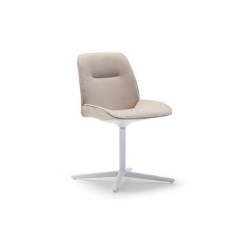 Silla Nuez modelo 2789 de la firma nacional Andreu World