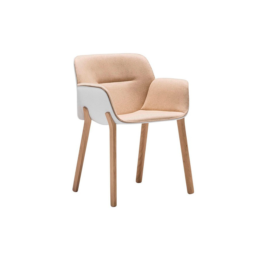 Silla tapizada de Andreu World en Muebles Lara