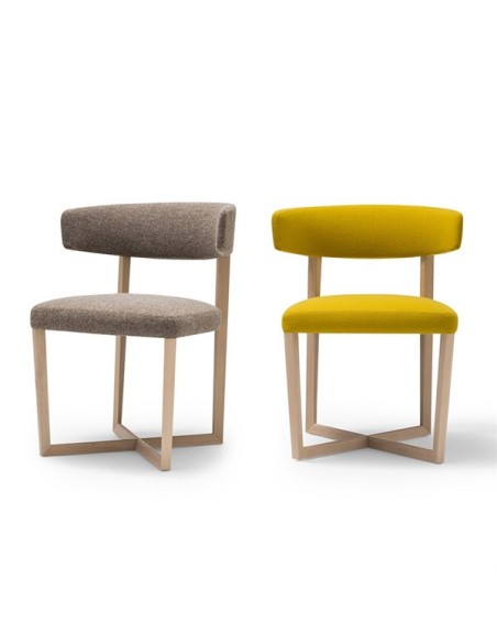 Modelo Tauro con asiento y respaldo tapizado