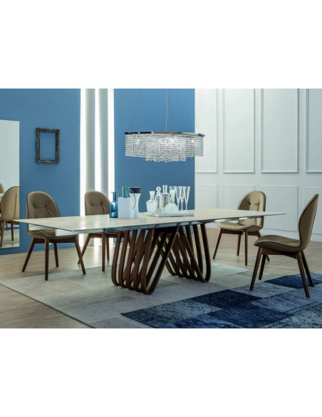 Mesa de comedor modelo Arpa disponible en diferentes medidas