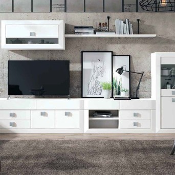 Salón Neva 625, fabricado en melamina y madera de pino