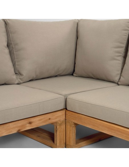 Sofá y mesa de centro para exterior