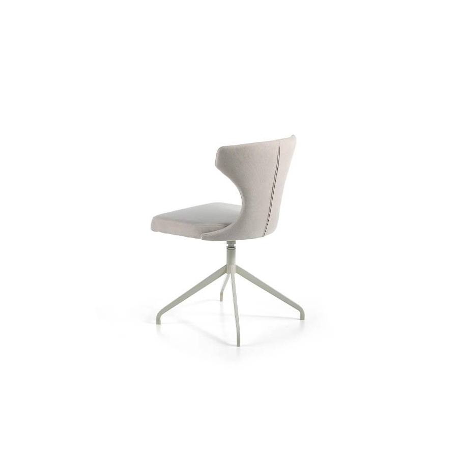 Silla tapizada en tela con estructura metálica fija