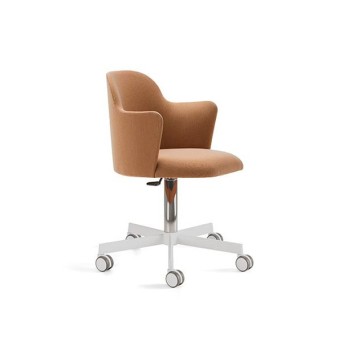 Silla Aleta V con brazo, de la firma de diseño Viccarbe, con base con ruedas en acabado blanco 2