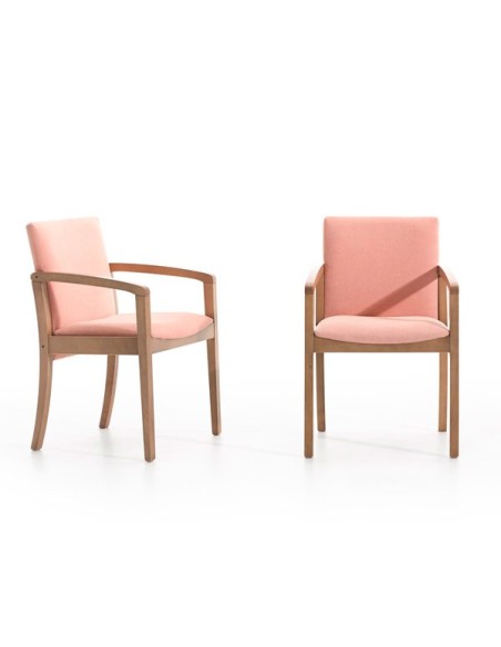 Silla 302 con estructura de madera y asiento tapizado
