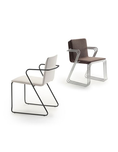 Silla Zeta con estructura en metal cromado y negro