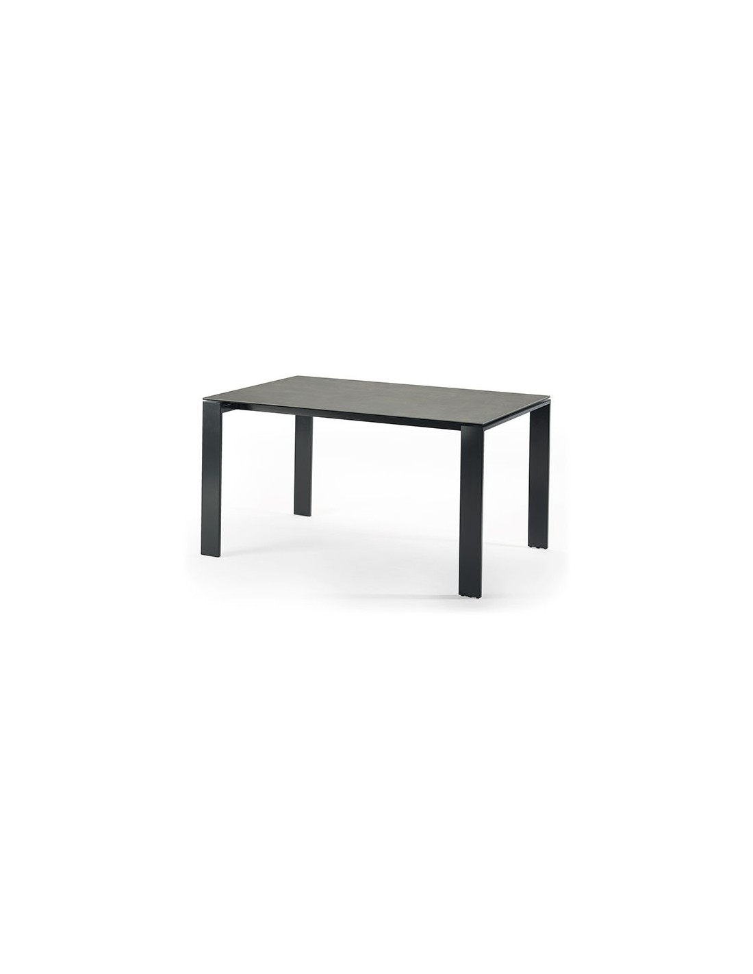 Mesa de comedor extensible de Doos con tapa porcelánica de color vulcano roca y su estructura de metal negro texturalizado
