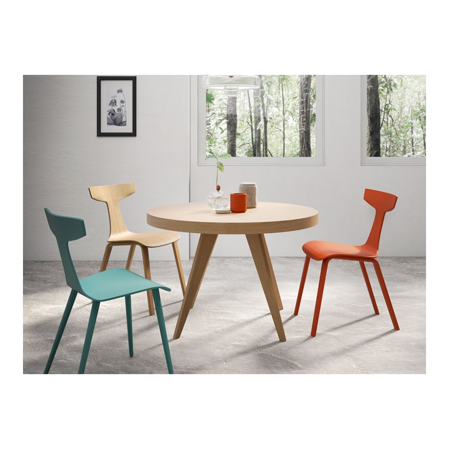 Mesa Celine extensible con sillas de madera