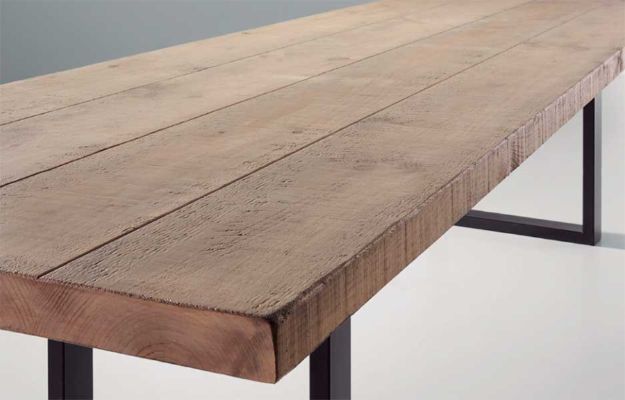 Mesa Milano madera maciza