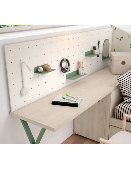 Panel Tidy con complementos, estantes y lapiceros