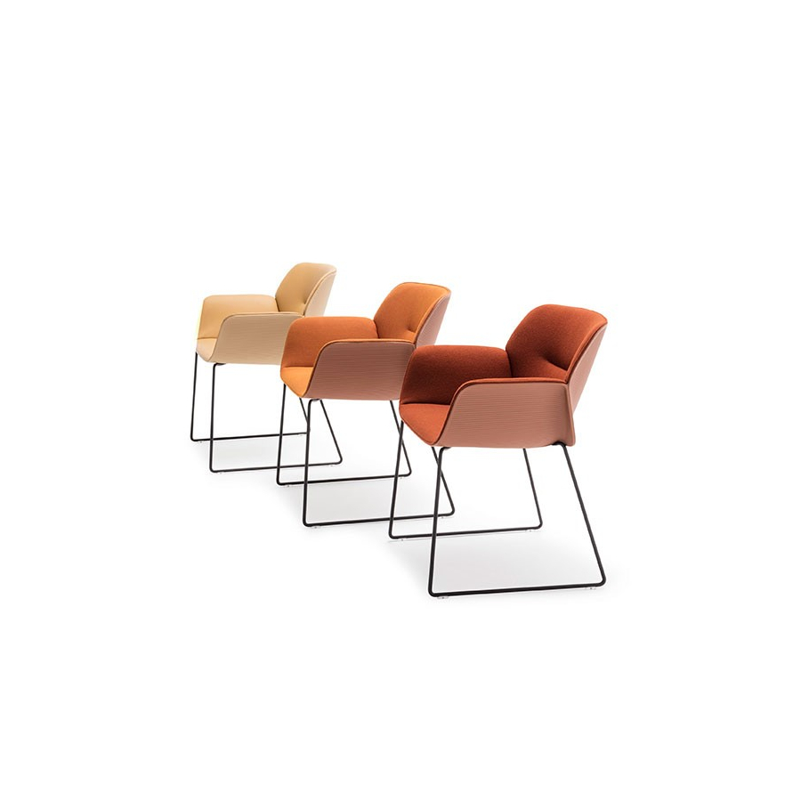 Silla Nuez con asiento y respaldo plafonado