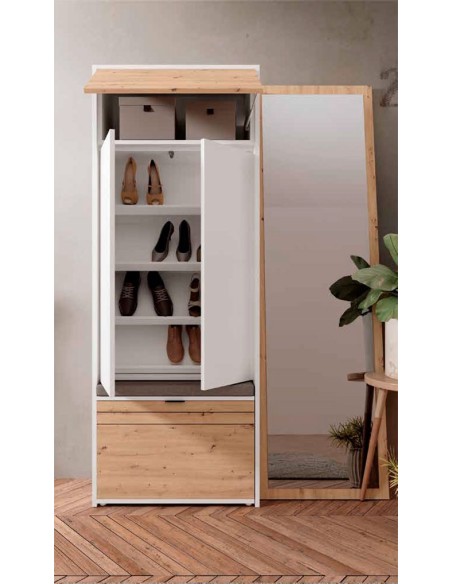 Zapatero con diferentes compartimentos en Muebles Lara