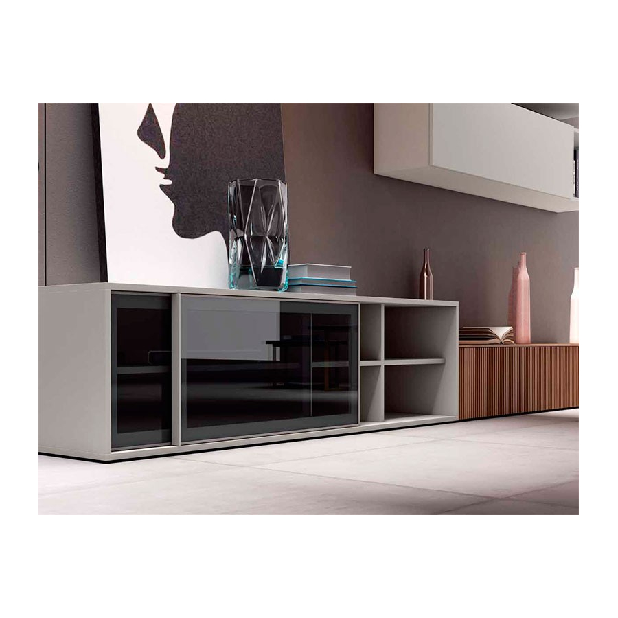 Detalle del módulo bajo con puertas correderas de cristal del Salón Nexa C206 de Mesegue
