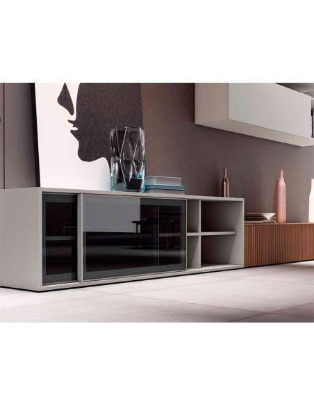 Detalle del módulo bajo con puertas correderas de cristal del Salón Nexa C206 de Mesegue
