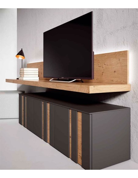 Detalle de los módulos bajos con puertas y del sobre a pared con soporte del Salón Nexa C221 de Mesegue
