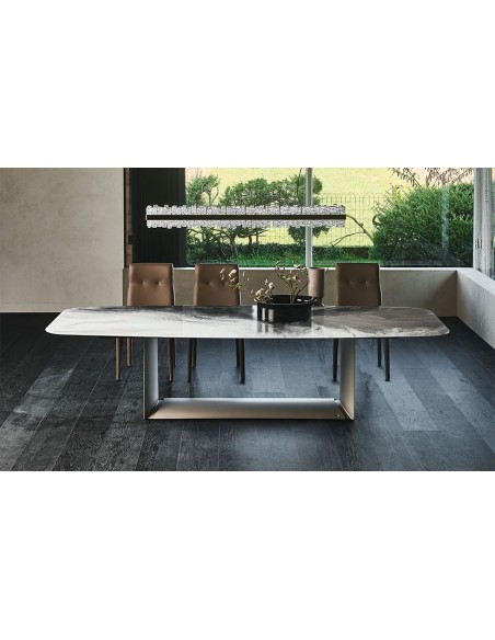 Mesa de comedor de diseño contemporáneo en diferentes medidas