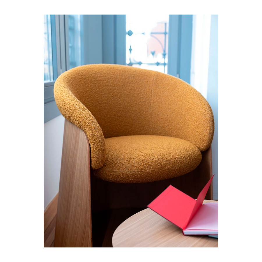 Silla Ginger madera forma redondeada