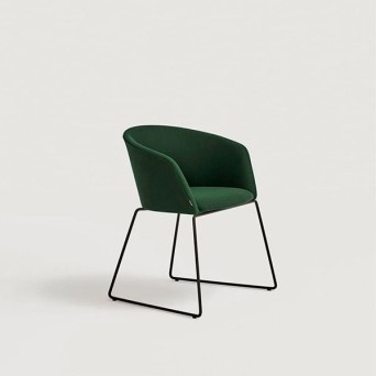 Silla Moon con carcasa tapizada en Muebles Lara