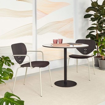 Silla Marietta con brazos metálicos 2