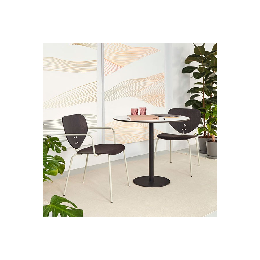 Sillas con brazos en Muebles Lara