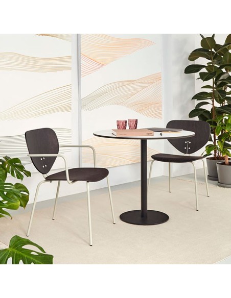 Sillas con brazos en Muebles Lara