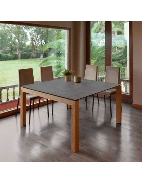 Mesa de comedor modelo Chamon con apertura extensible