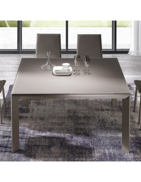 Mesa Urben cuadrada y rectangular de Ramiro Tarazona