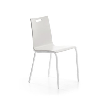 Silla de cocina fabricada en madera