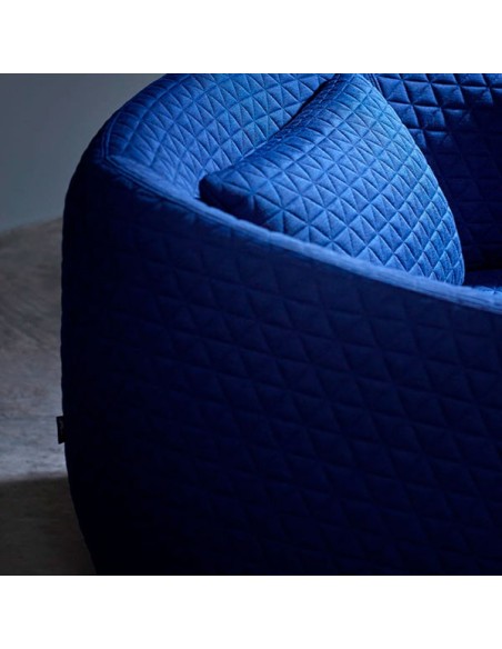 Butaca tapizada de diseño Plum XL
