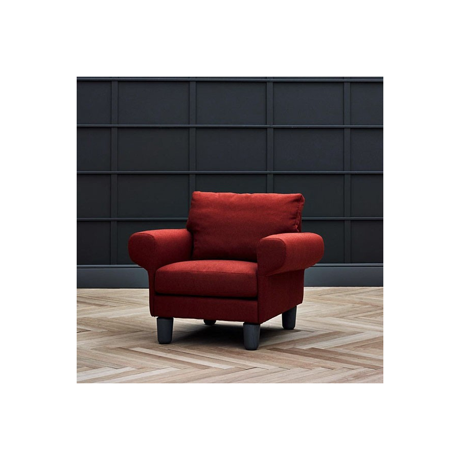 Butaca tapizada en tela desenfundable en Muebles Lara