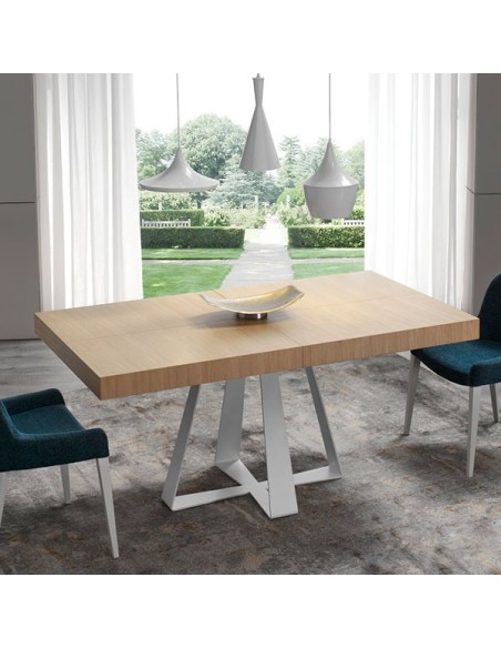 Mesa de comedor con tapa en chapa de madera
