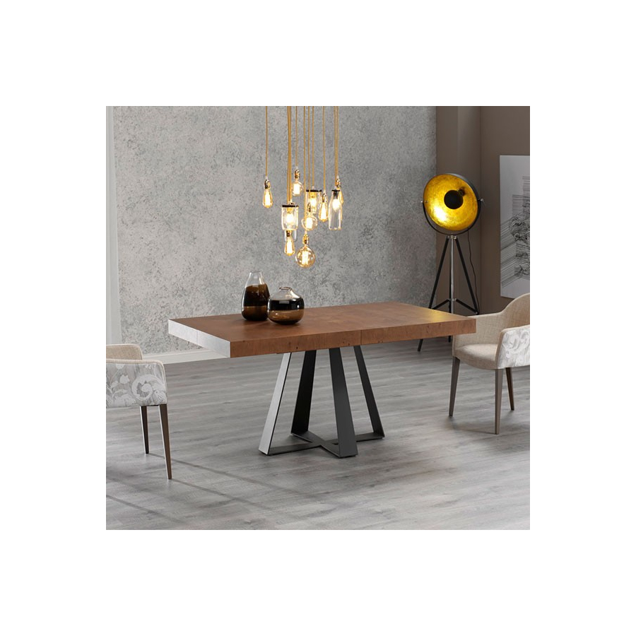Mesa de comedor en chapa de madera