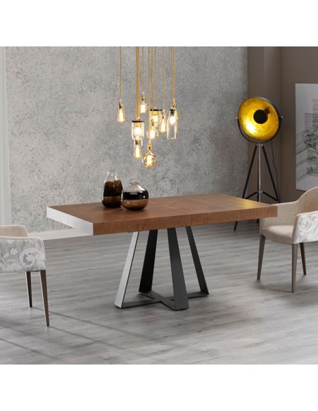Mesa de comedor en chapa de madera