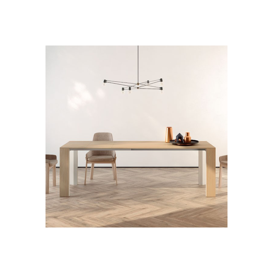 Mesa de comedor en chapa de madera
