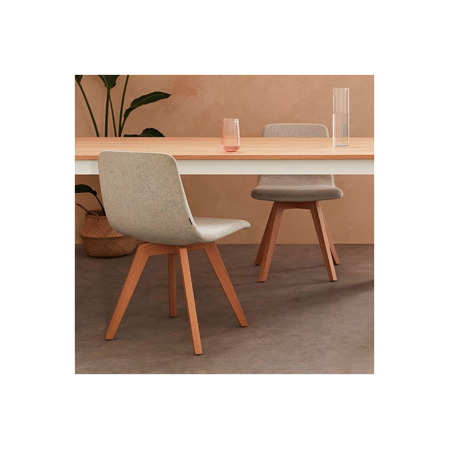 Silla Ics patas madera | Capdell en Muebles Lara