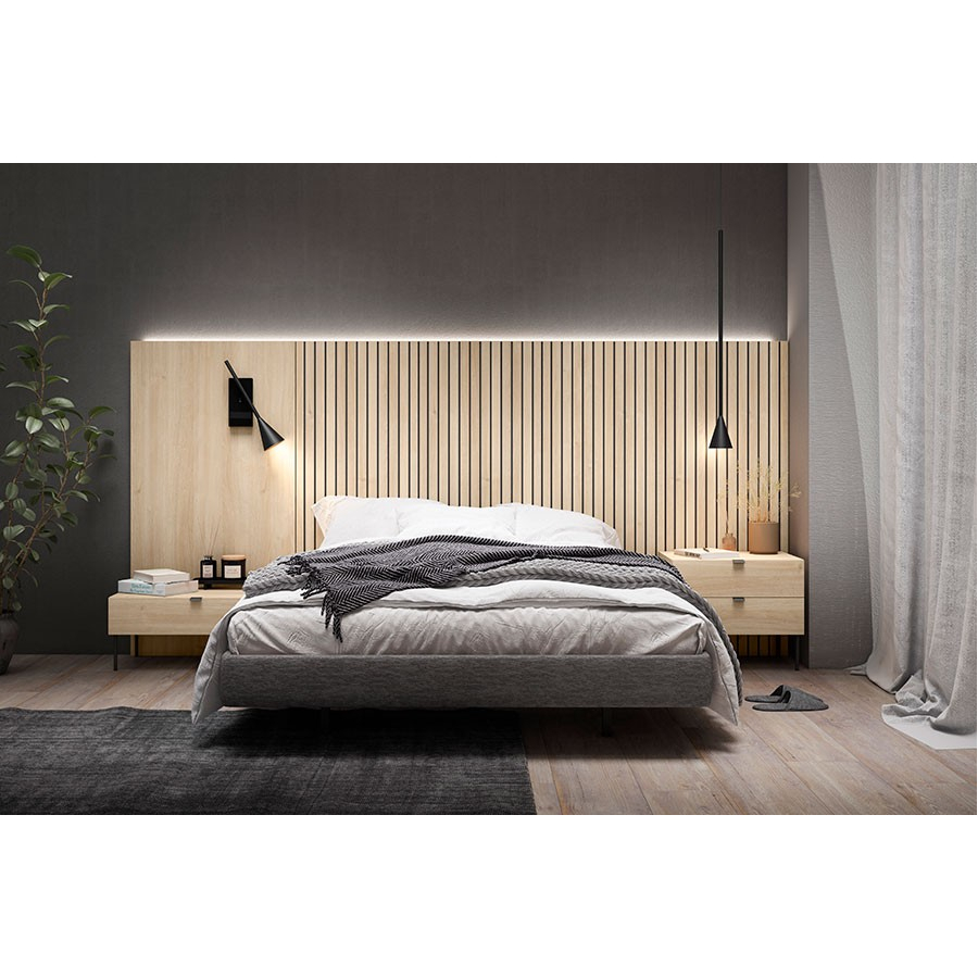 Dormitorio con cabezal alistonado