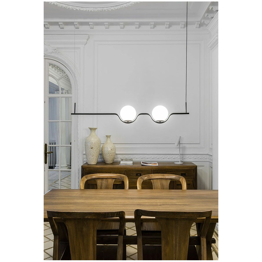 Faro Barcelona negro