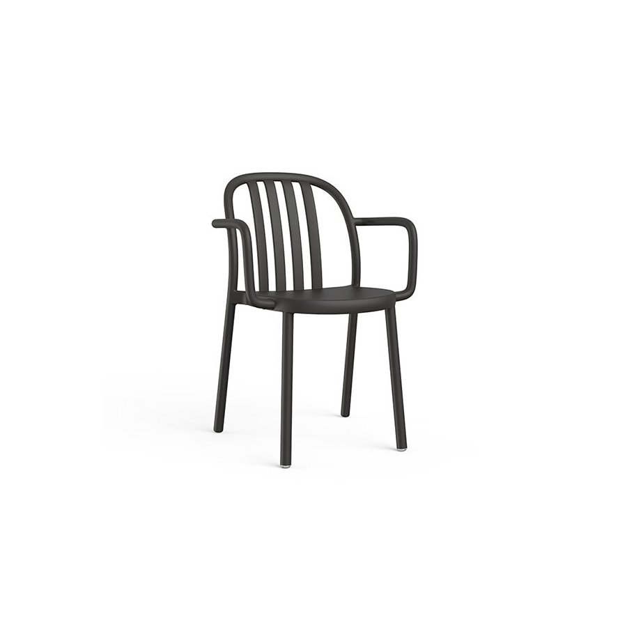 Sillón con brazos de polipropileno
