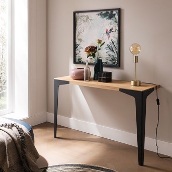 Consola Fly de Altacorte, con tapa de madera maciza y base con dos patas metálicas
