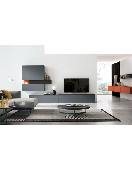 Vista en ambiente del Salón Atlante de diseño italiano, con varios módulos, a suelo y colgados a pared.