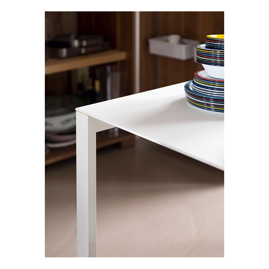 Mesa de comedor para interior y exterior Thin-K