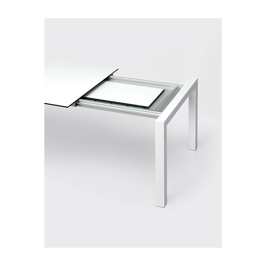Mesa Sushi con sobre en fénix y patas de aluminio