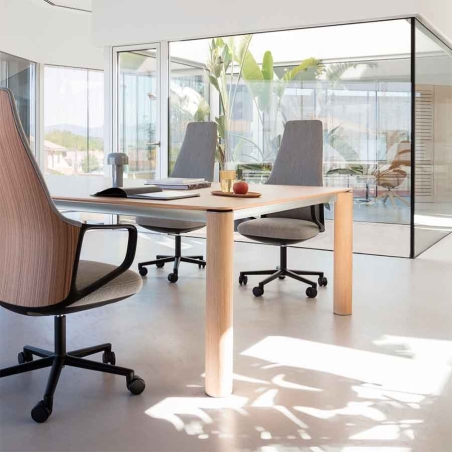 Mesa Extra Table andreu World