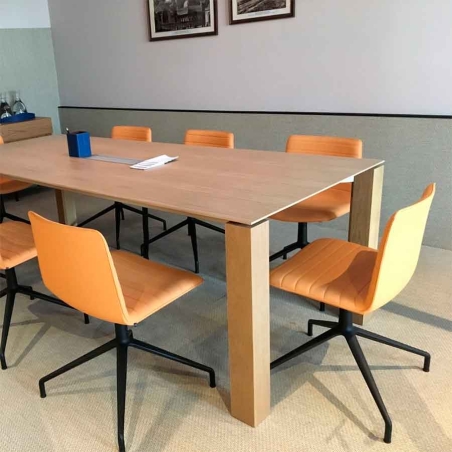 Mesa Extra Table pata cuadrada